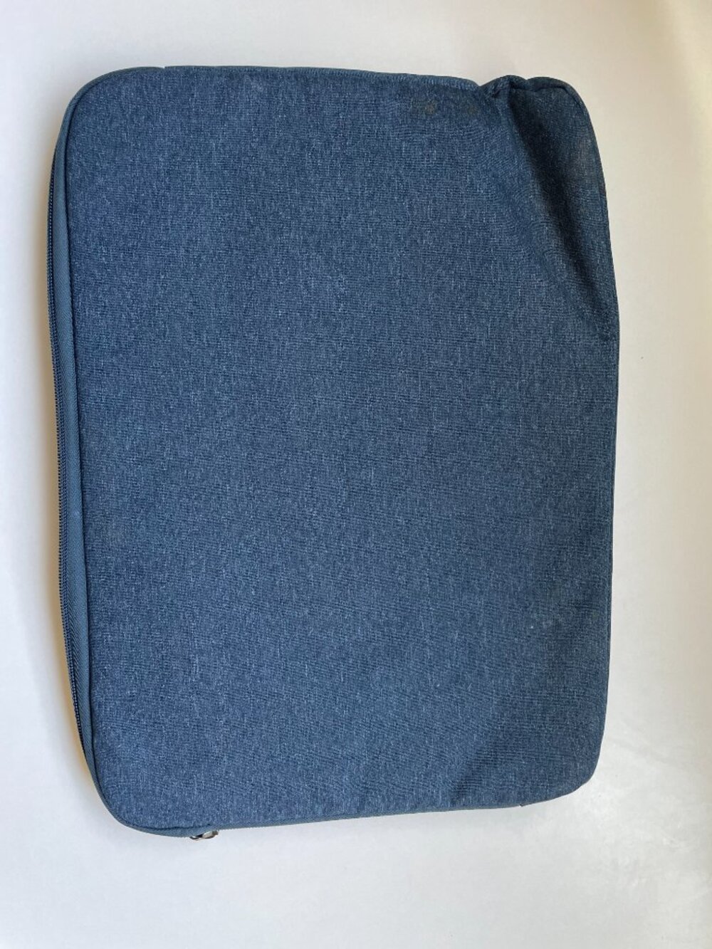 Case Logic Blue Laptop Sleeve - Picture 3 of 3